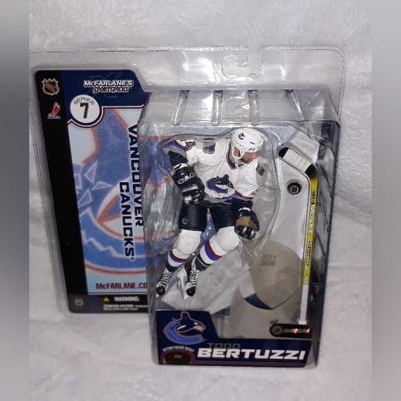 NHL Vancouver Canucks Sports Hockey Series 7 Todd Bertuzzi Action Figure 2003 - Picture 4 of 10